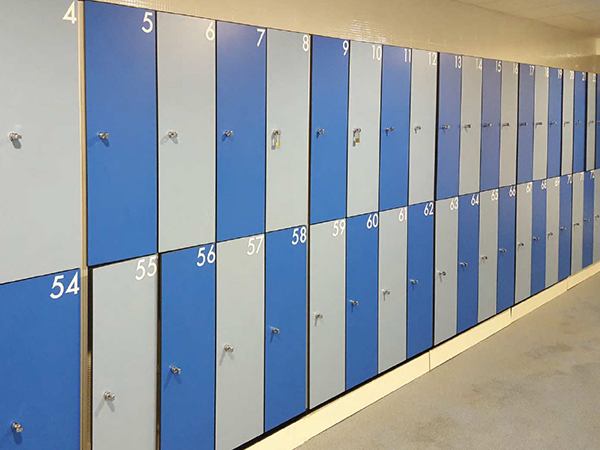 taquillas fenólicas con perfilería